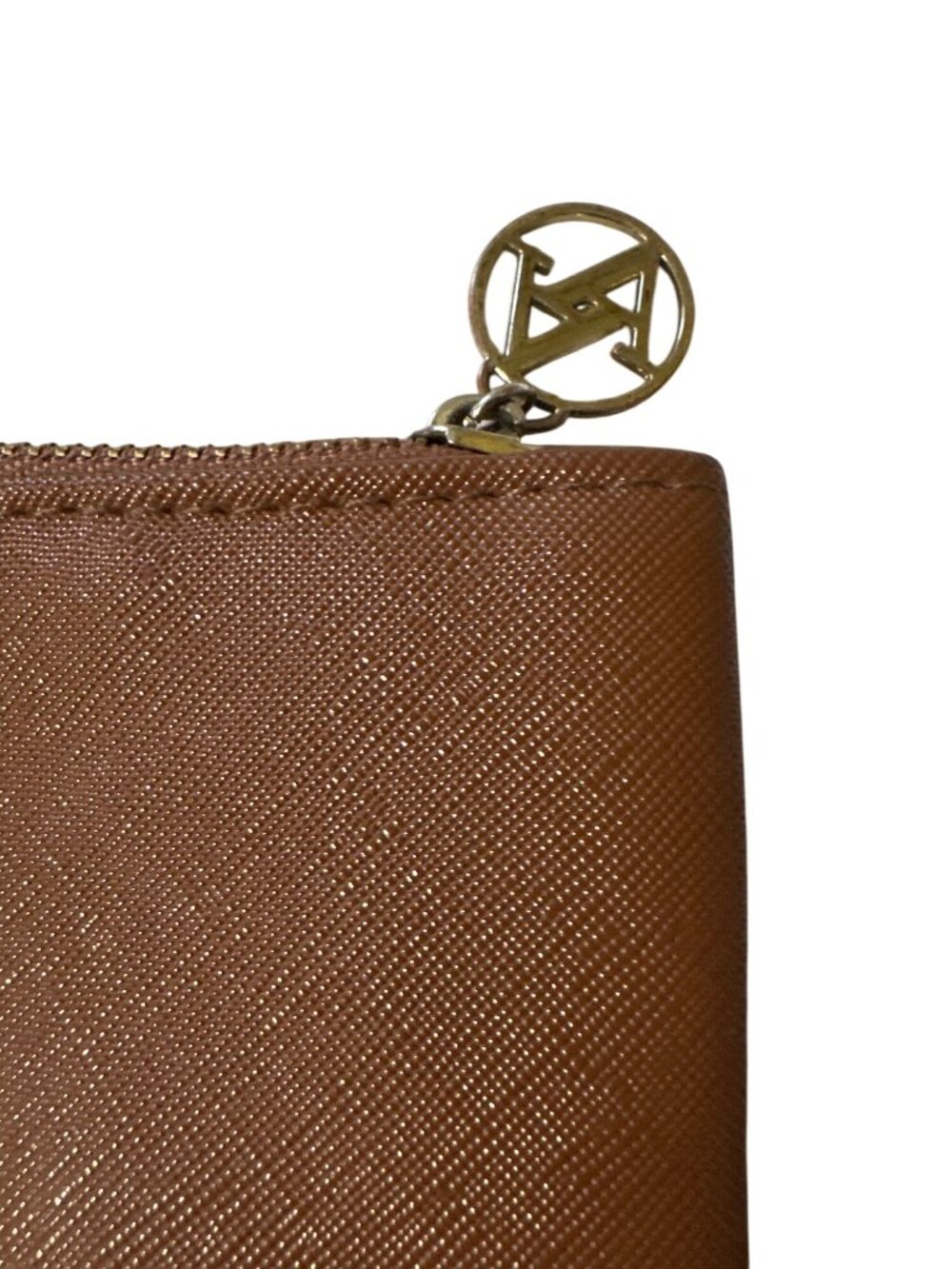 Adrienne Vittadini Brown Faux Leather Wristlet Wallet With Gold Zipper Charm & I - Picture 3 of 4